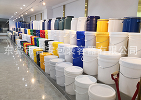 亚洲淫女吉安容器一楼涂料桶、机油桶展区
